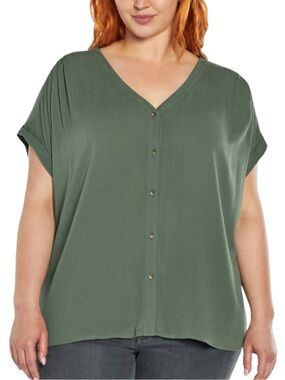 **NWT** Orvis Green Short-Sleeve V-Neck Button-Front Top